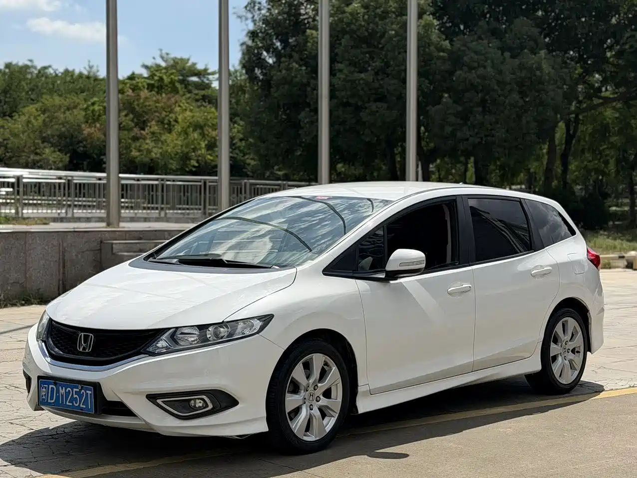 Фото 1 - Honda Jade