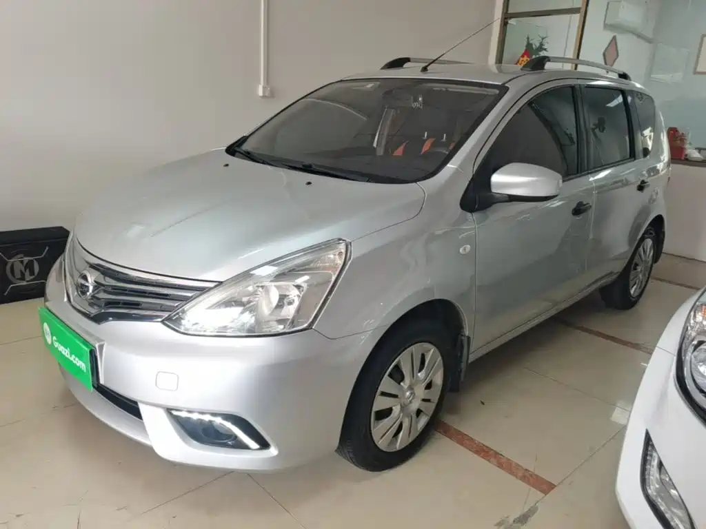 Nissan Livina 2016 2015 1.6XE CVT Comfort Edition