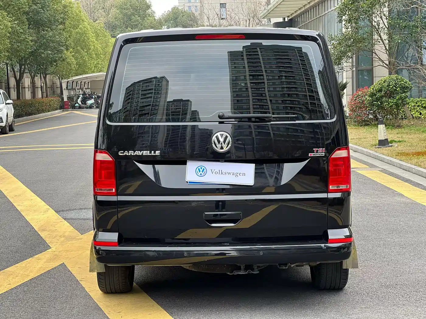 Volkswagen Caravelle 2018 2.0TSI 4WD Comfort Edition 7-Seater фото 4