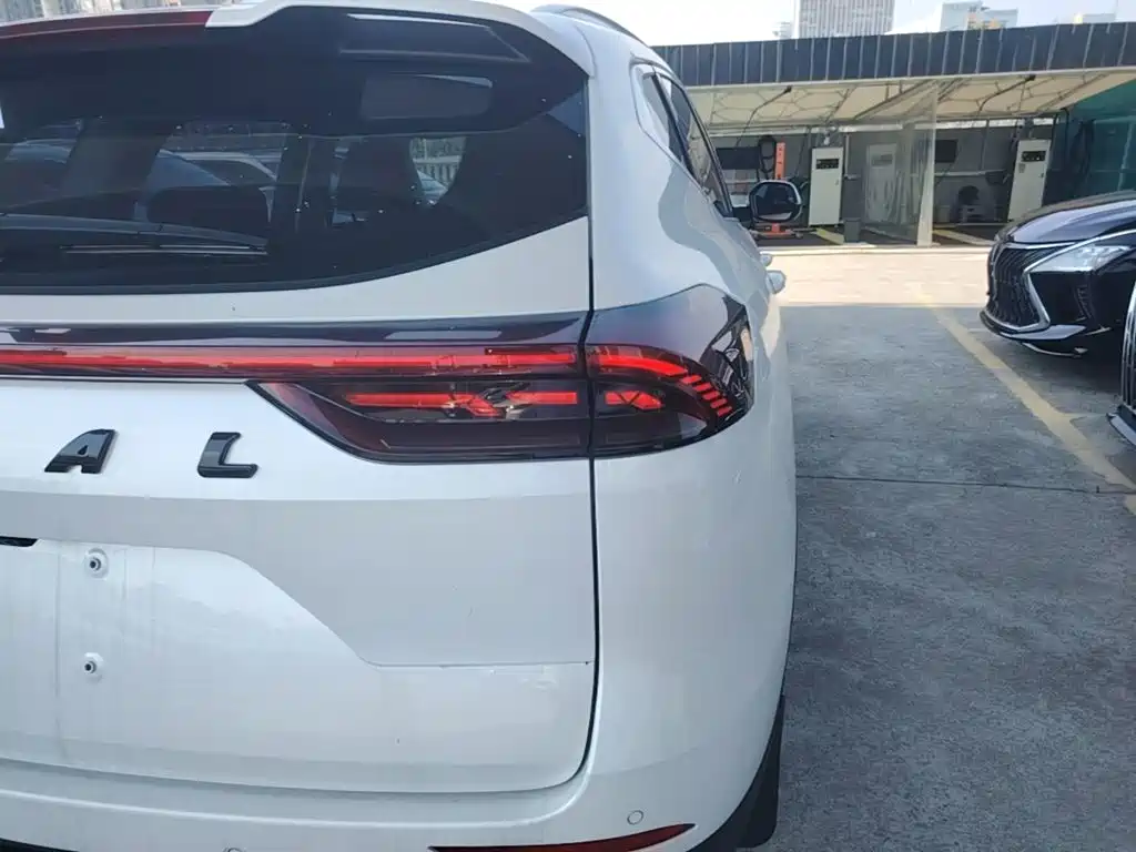 Фото 8 - Haval H6