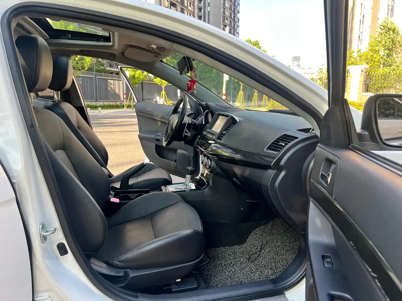 Mitsubishi Lancer EX 2012 Zhishang 1.8L CVT Luxury фото 13