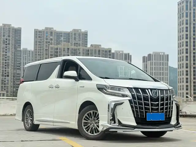 Toyota Alphard 2019 Hybrid 2.5L Luxury — фото 3