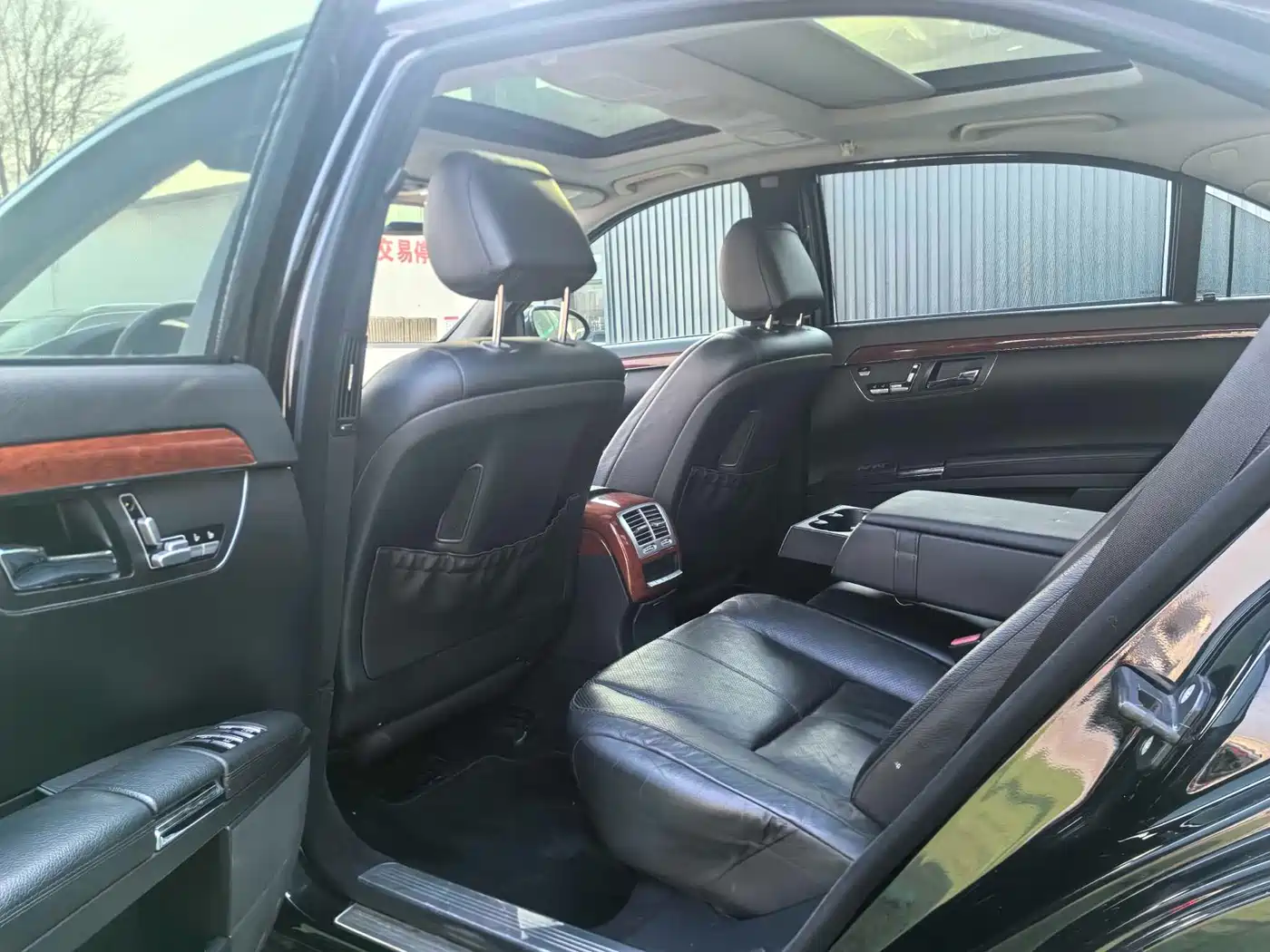 Mercedes-Benz S-Class фото 8
