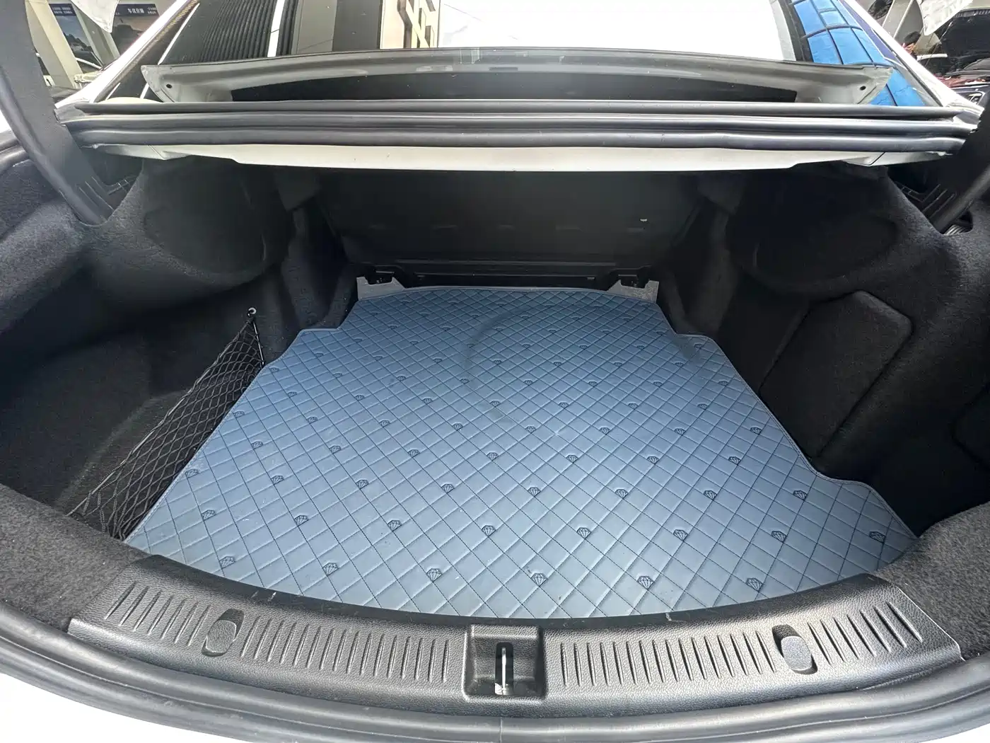 Mercedes-Benz E-Class 2016 E 200 L Sport Type фото 20