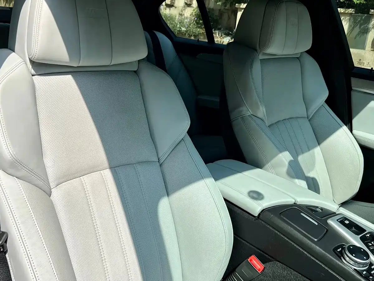 BMW M5 2012 M5 фото 8