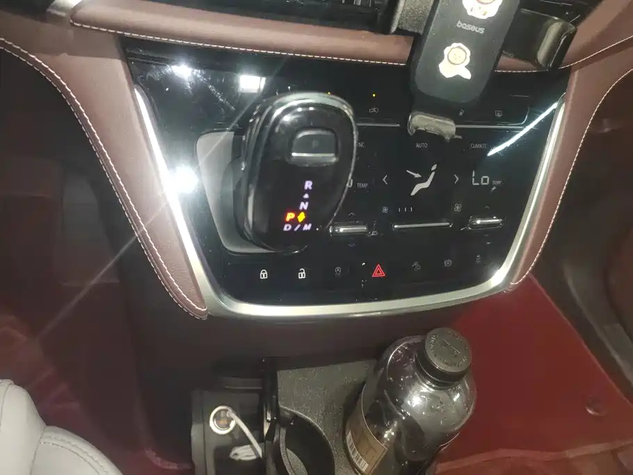 Фото 16 - Buick GL8