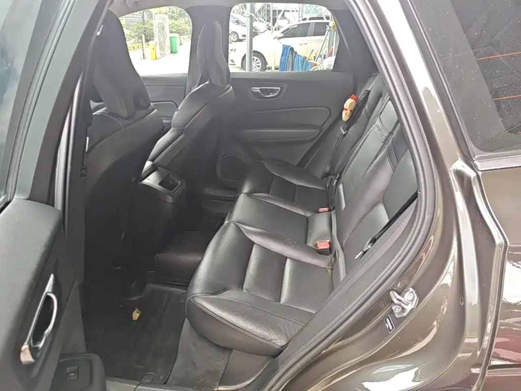 Photo 17 - Volvo XC60