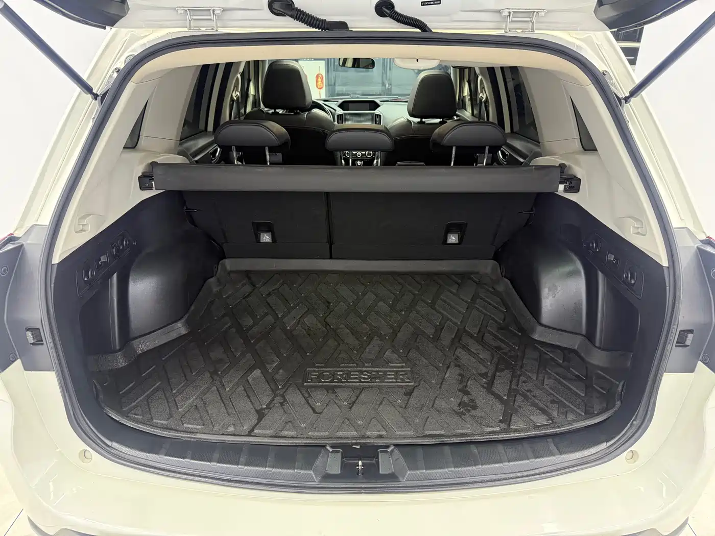 Photo 17 - Subaru Forester