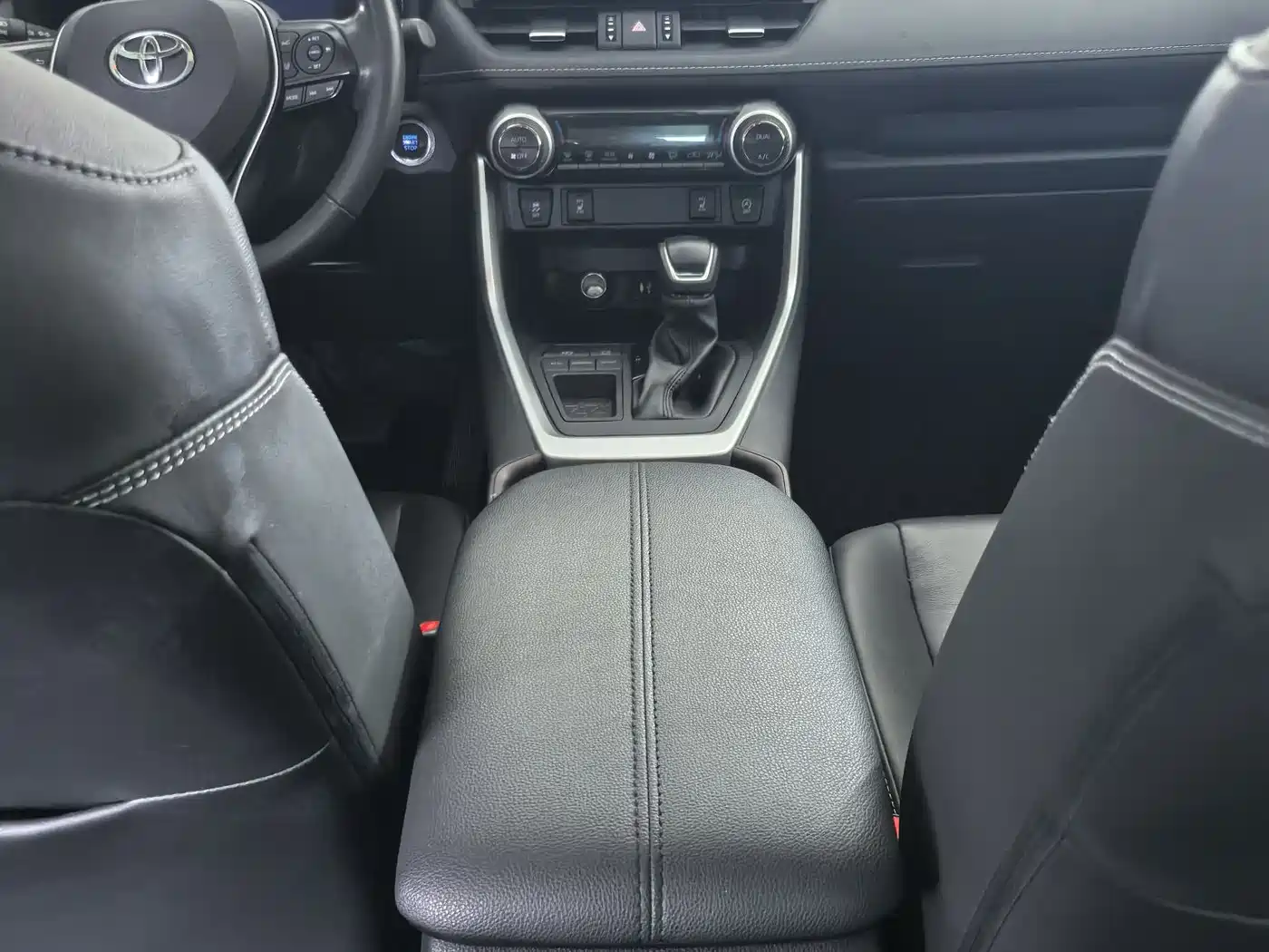 Toyota RAV4 Rongfang 2022 2.0L CVT 2WD Trend Plus Edition фото 9