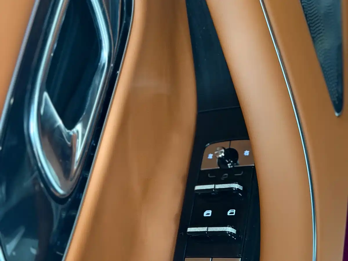 Geely Galaxy Galaxy M9 2026 2025 Base Model