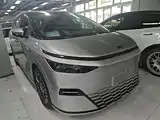 Фото 4 - XPeng X9