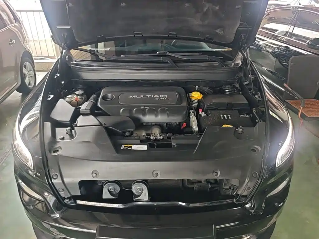 Jeep Cherokee (Import) 2015 2015 2.4L Elite Edition