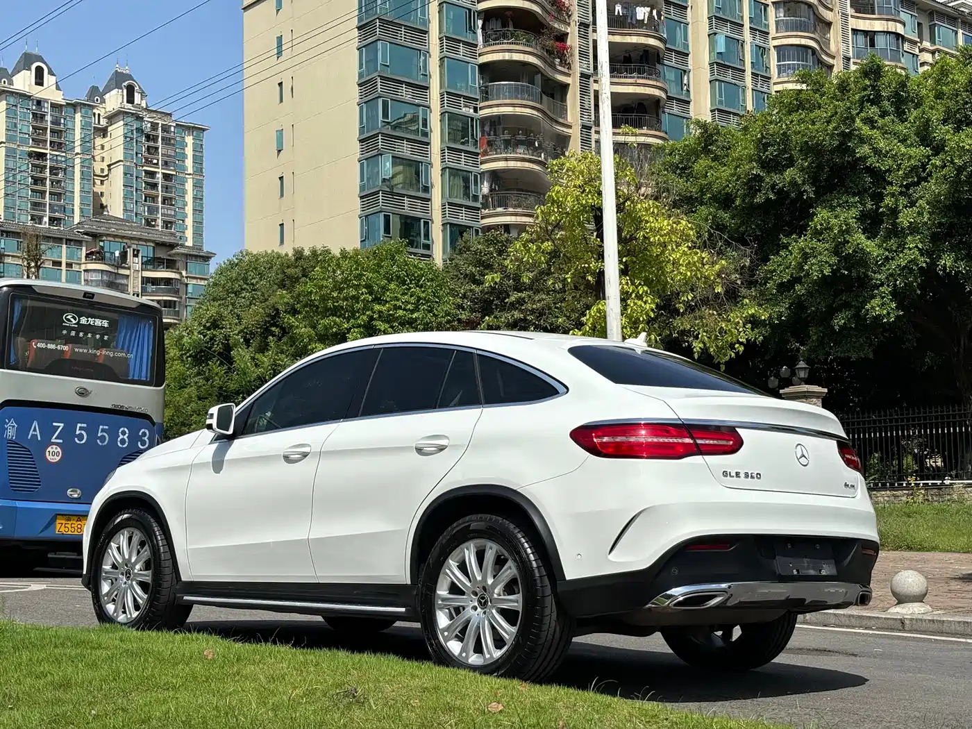 Mercedes-Benz GLE Coupe 2017 GLE 320 4MATIC Coupe SUV фото 5