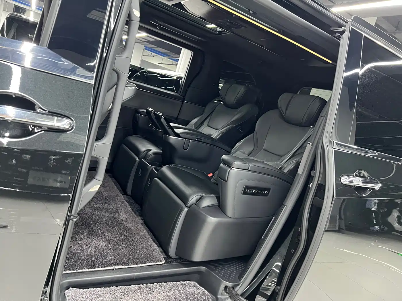 Lexus LM 2024 2023 500h 6-Seater Prestige Edition