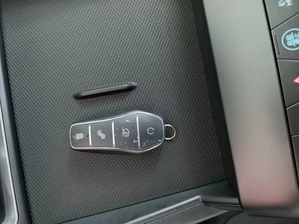 BYD Qin L 2026 2026 DM-i 128KM Progressive
