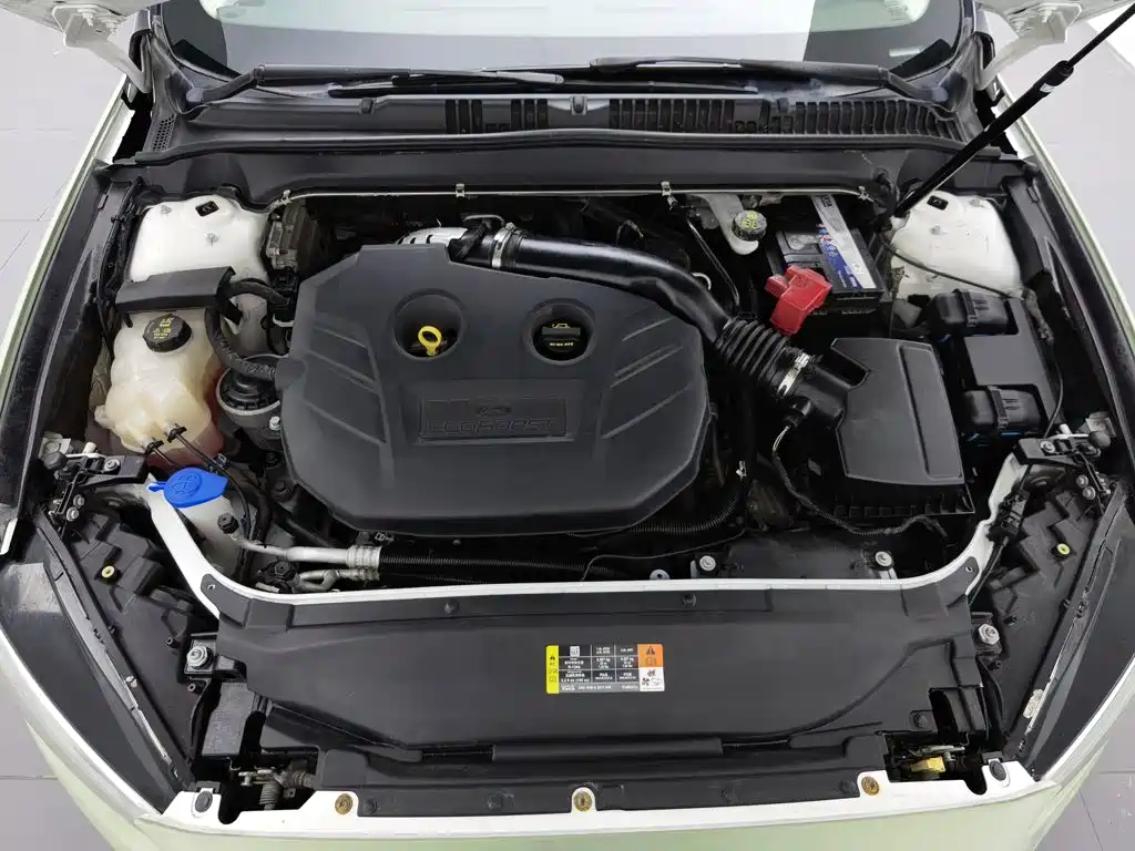 Ford Mondeo 2014 2013 2.0L GTDi200 Fashion