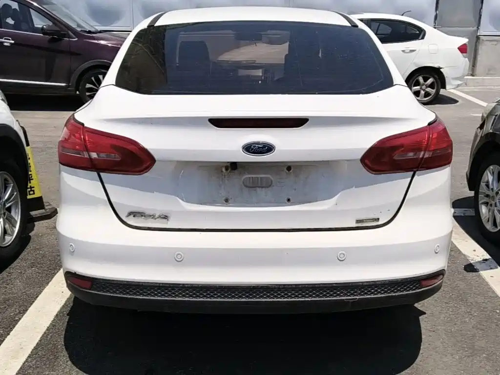 Photo 4 - Ford Focus