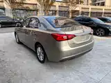 Фото 4 - Roewe 360