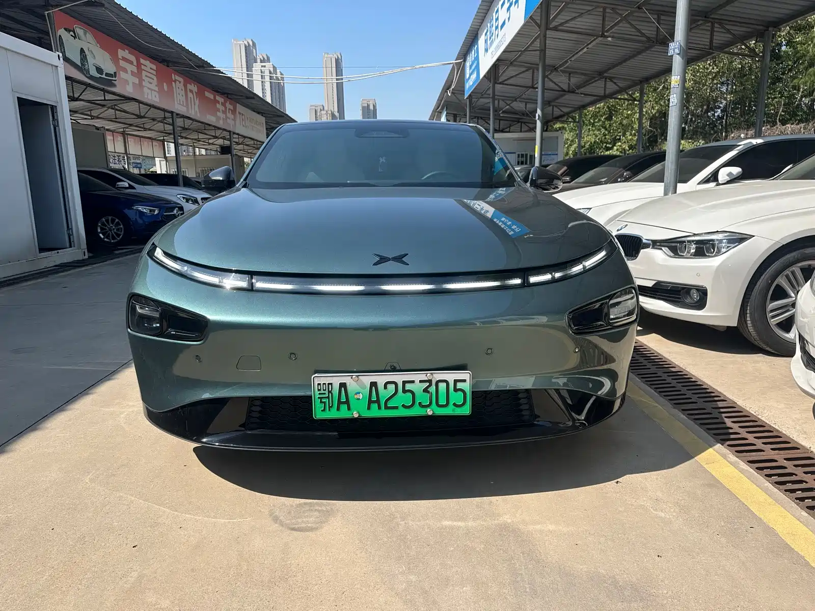 Фото 2 - XPeng P7