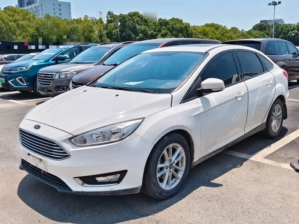 Photo 2 - Ford Focus