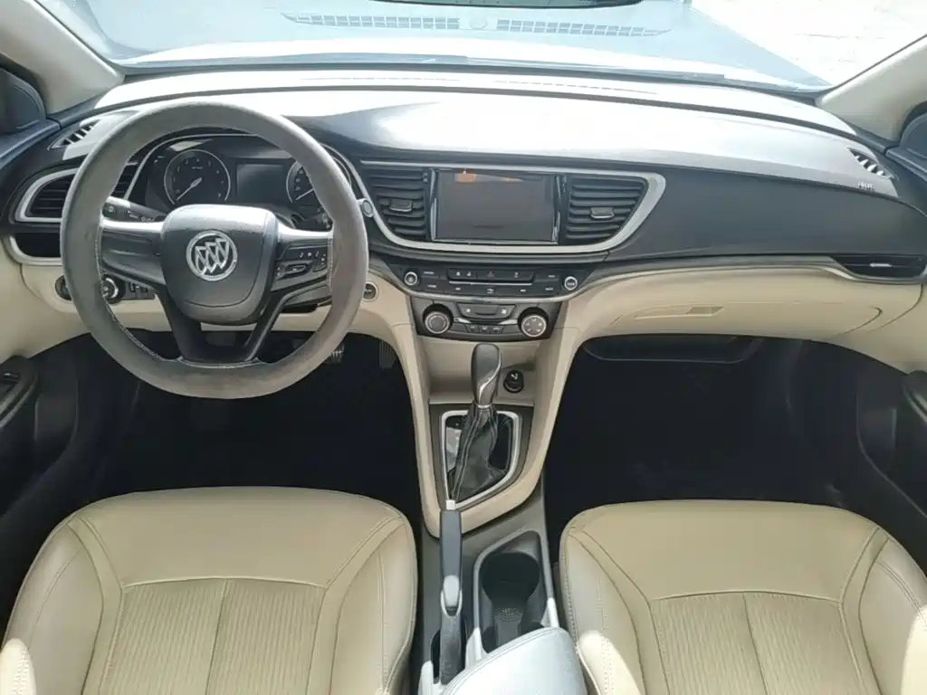 Фото 10 - Buick Excelle