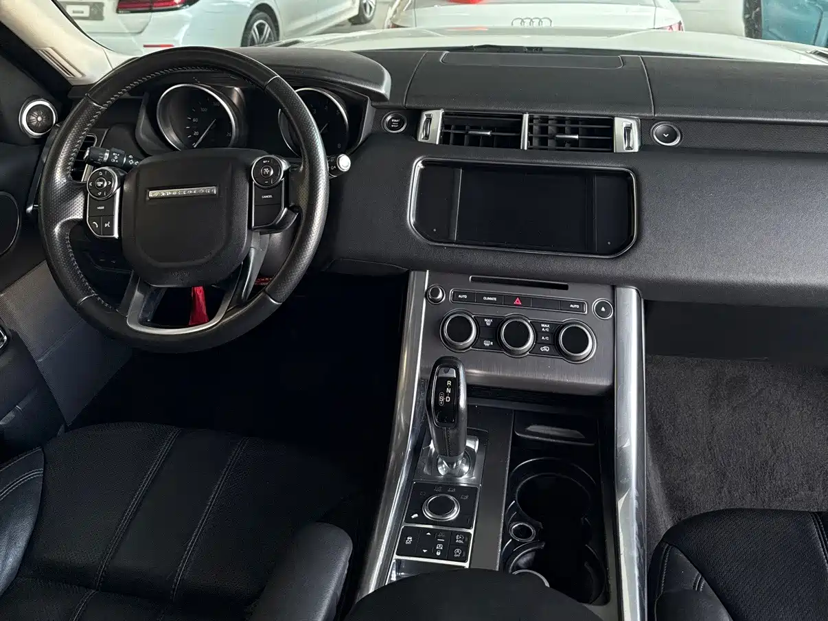 Фото 8 - Land Rover Range Rover Sport