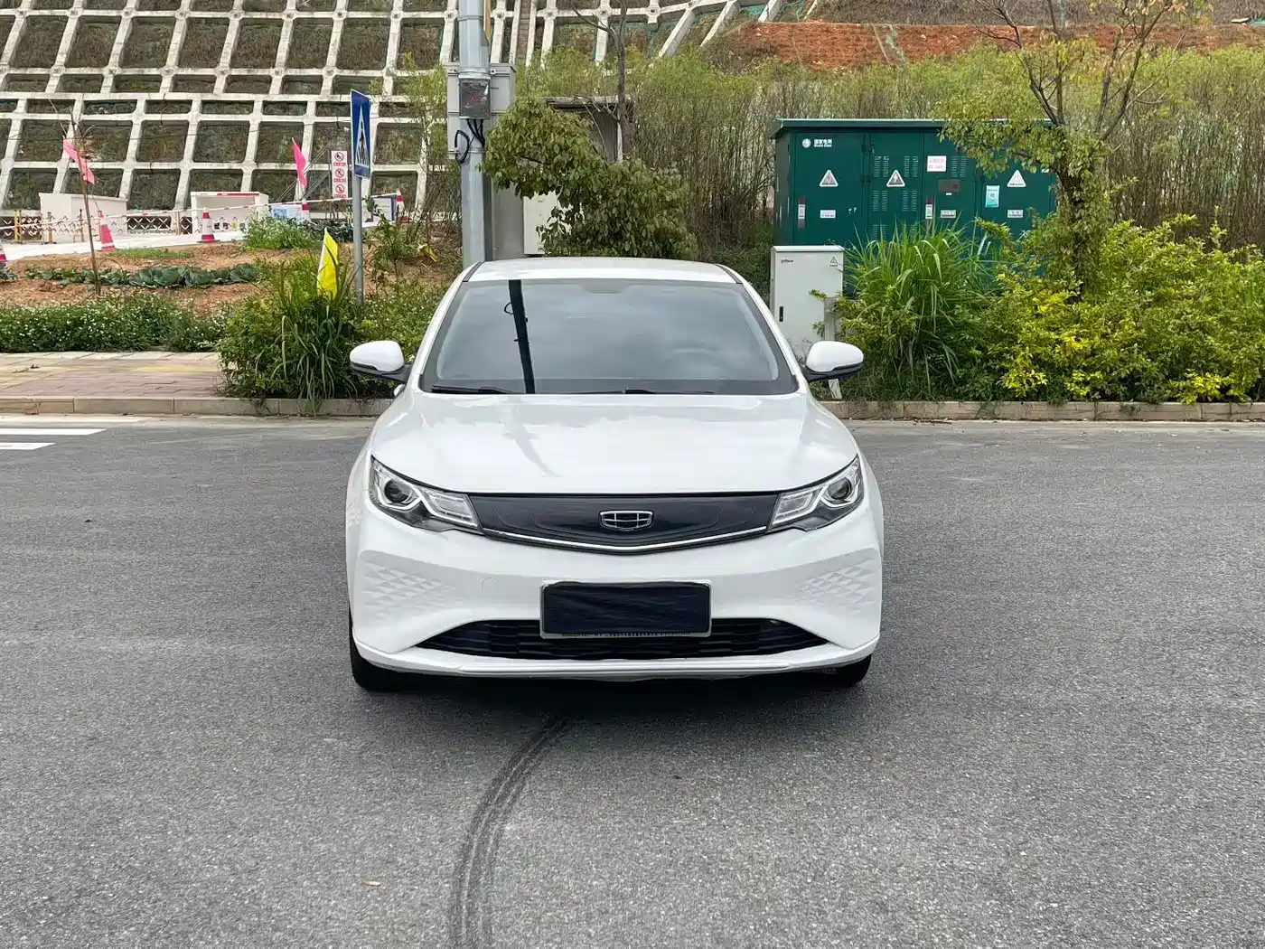 GEELY AUTOMOBILE EMGRAND NEW ENERGY