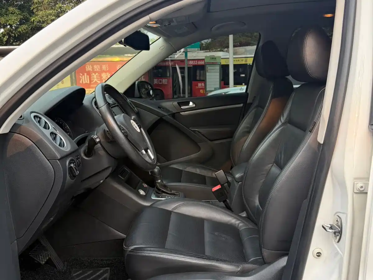 Volkswagen Tiguan 2015 1.8TSI Automatic 2WD Highline фото 4