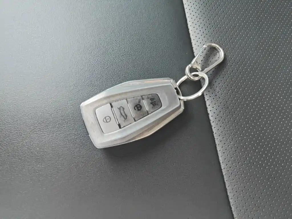 Фото 9 - Geely Coolray