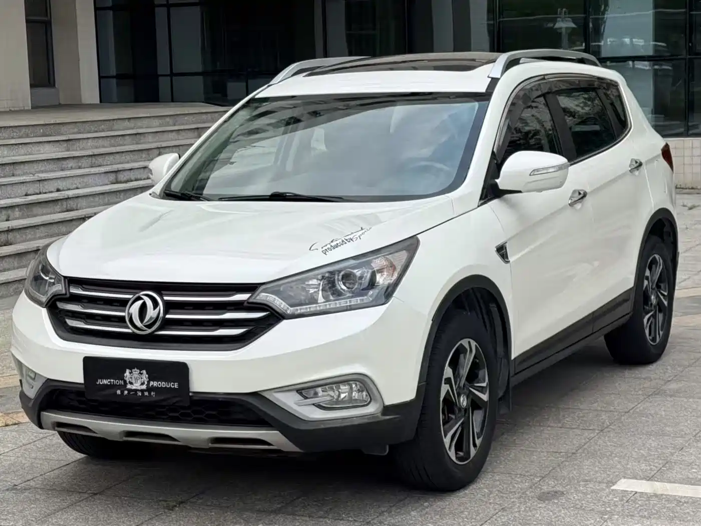 DONGFENG AX7