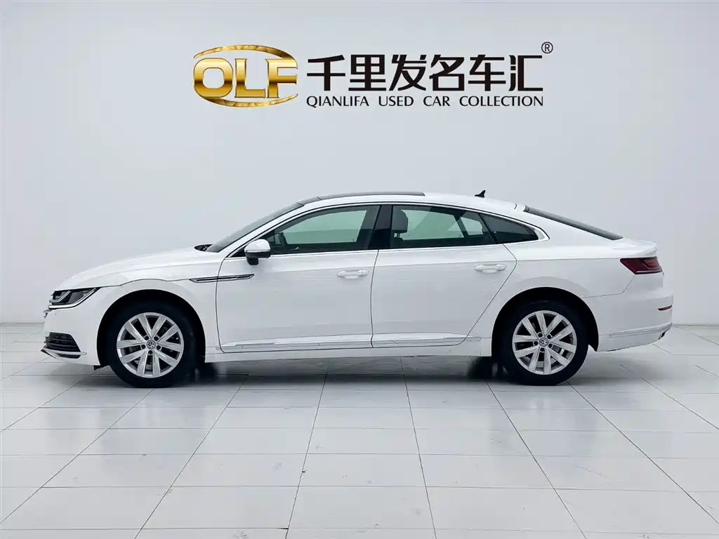 Volkswagen FAW-Volkswagen CC 2019 330TSI Luxury Appearance (China V) фото 8