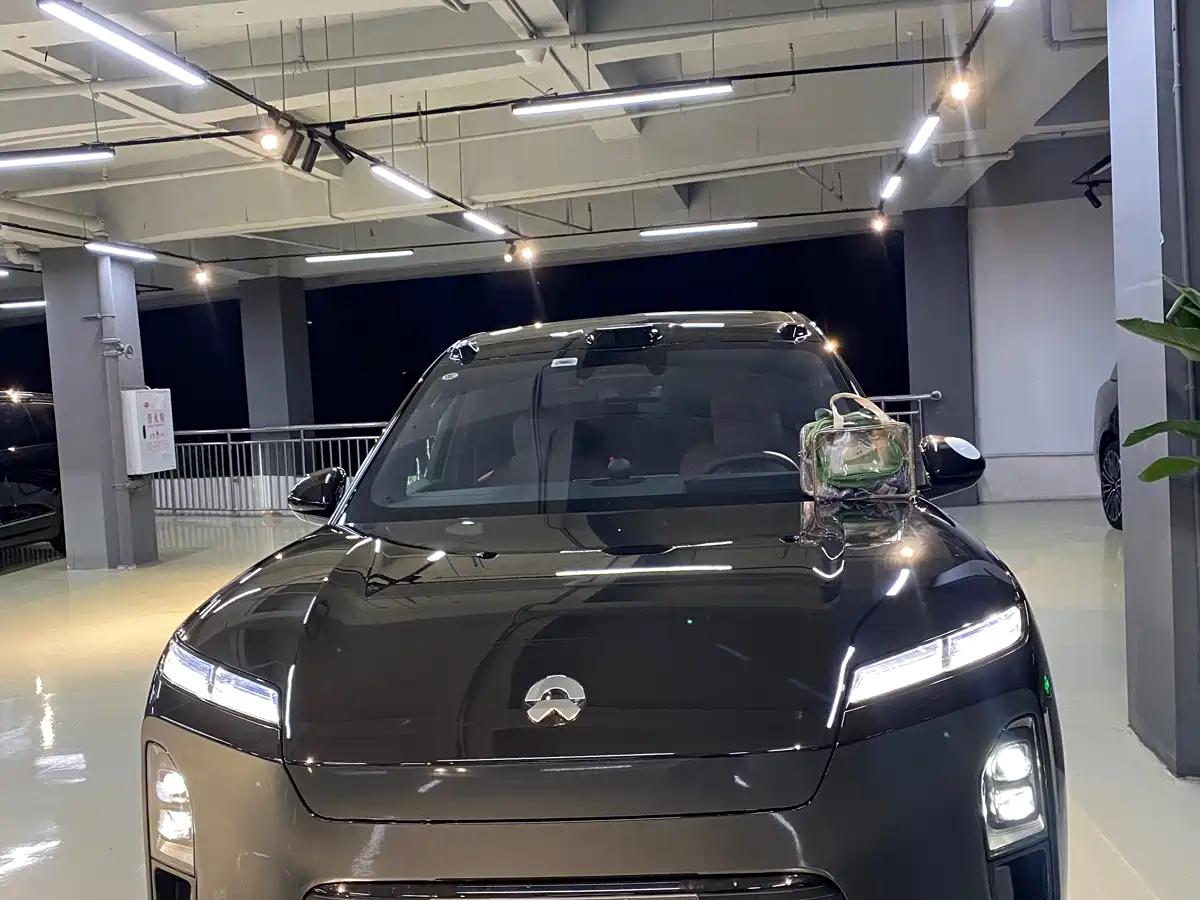 NIO NIO ES8