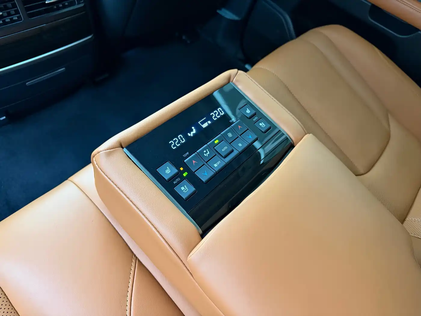 Lexus LX 2019 570 Prestige Luxury Edition фото 15