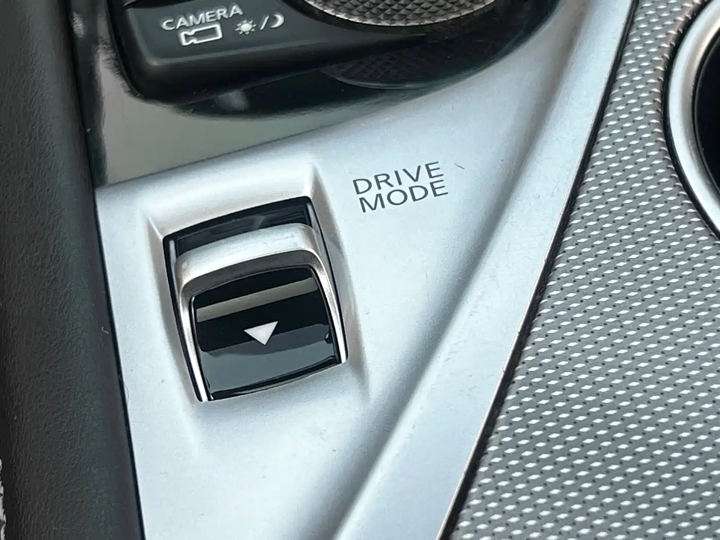 Infiniti Q50L 2019 2018 2.0T Premium Edition (China VI)
