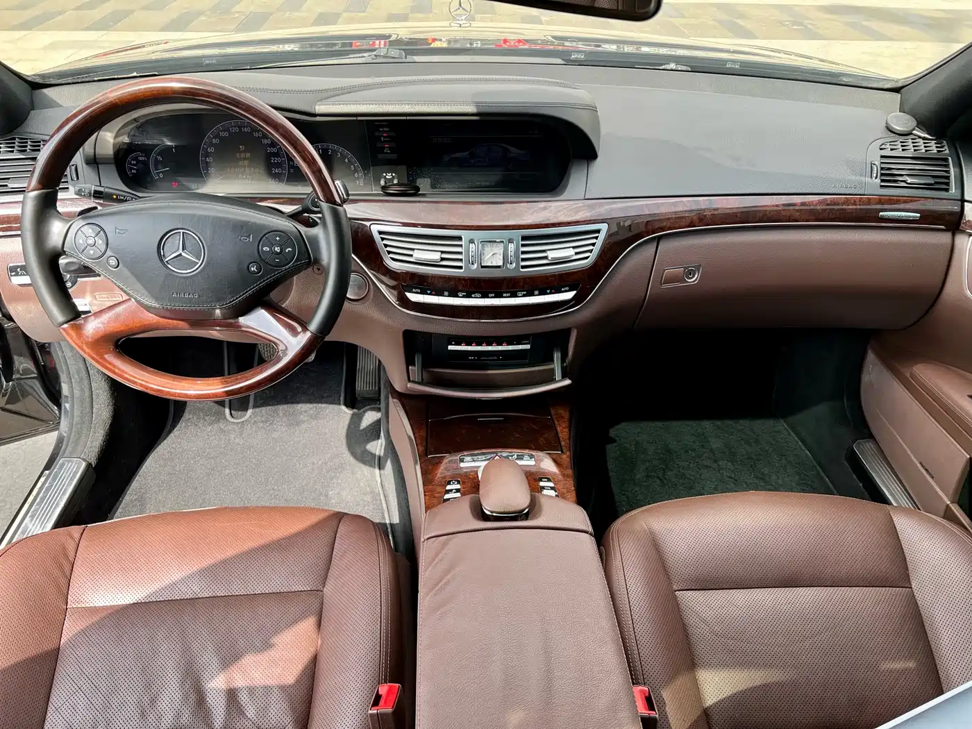 Mercedes-Benz S-Class 2012 S 350 L Grand Edition фото 14