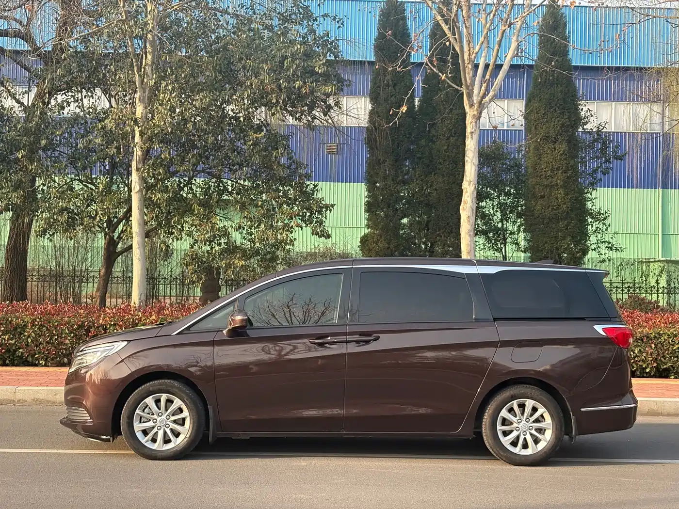 Buick GL8 2017 ES 28T Comfort Type China V фото 5