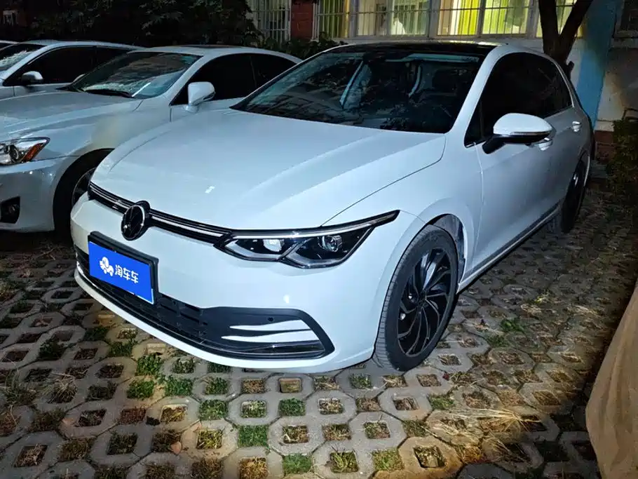 2025 Volkswagen Golf