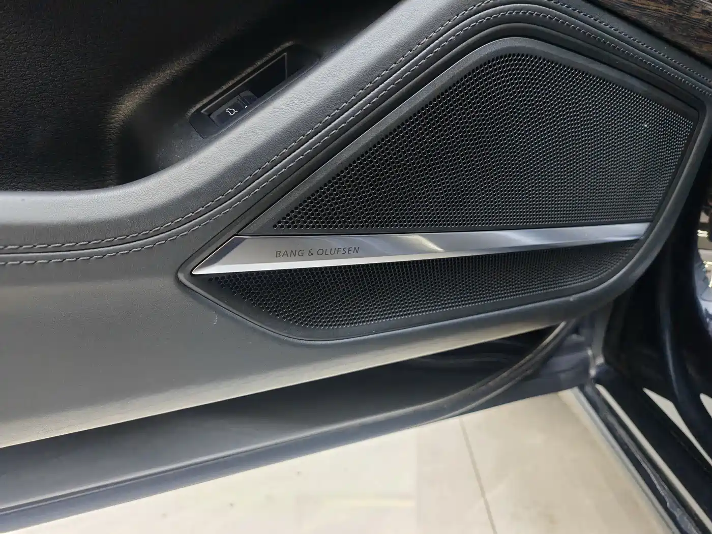 Фото 6 - Audi A8