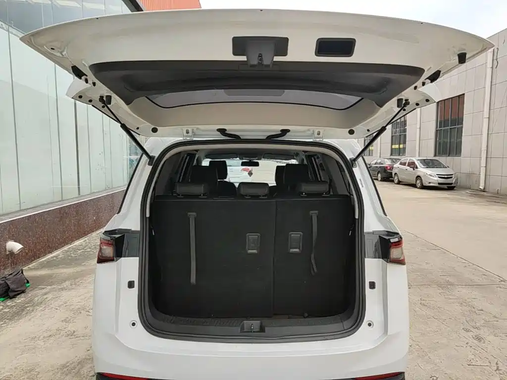 Wuling Motors Wuling Jiachen 2024 2022 1.5L Manual Joy Elite