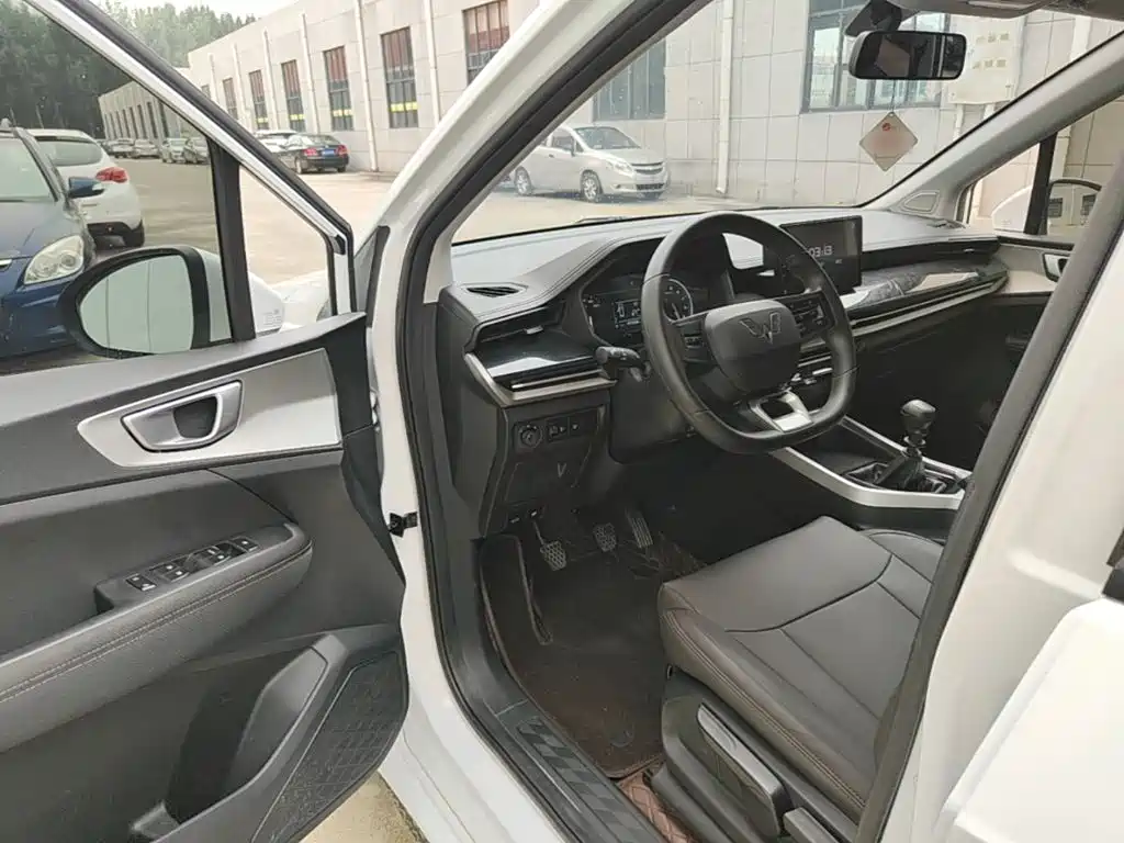Wuling Motors Wuling Jiachen 2024 2022 1.5L Manual Joy Elite