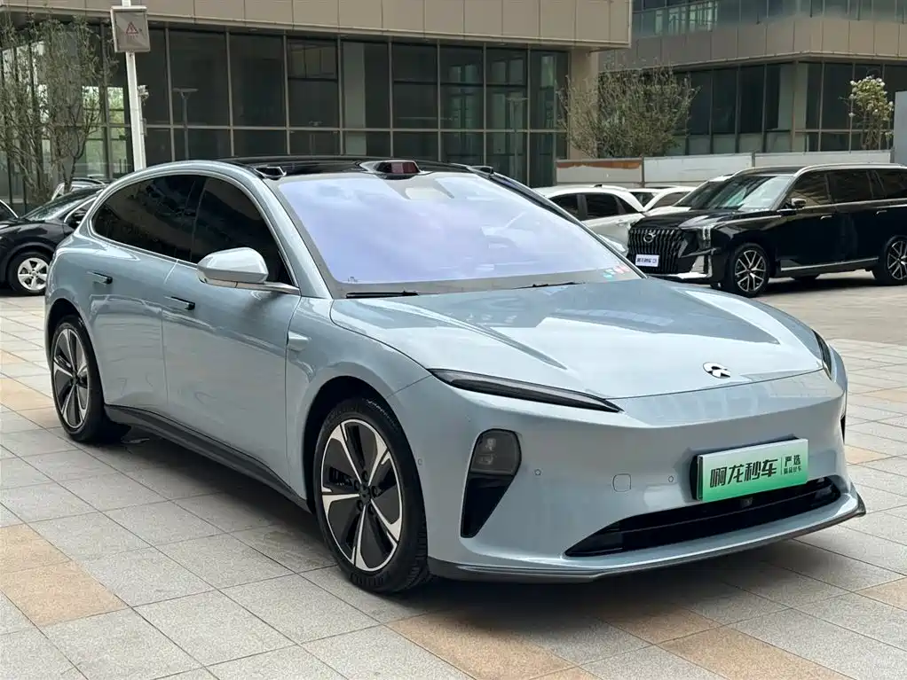 NIO NIO ET5T