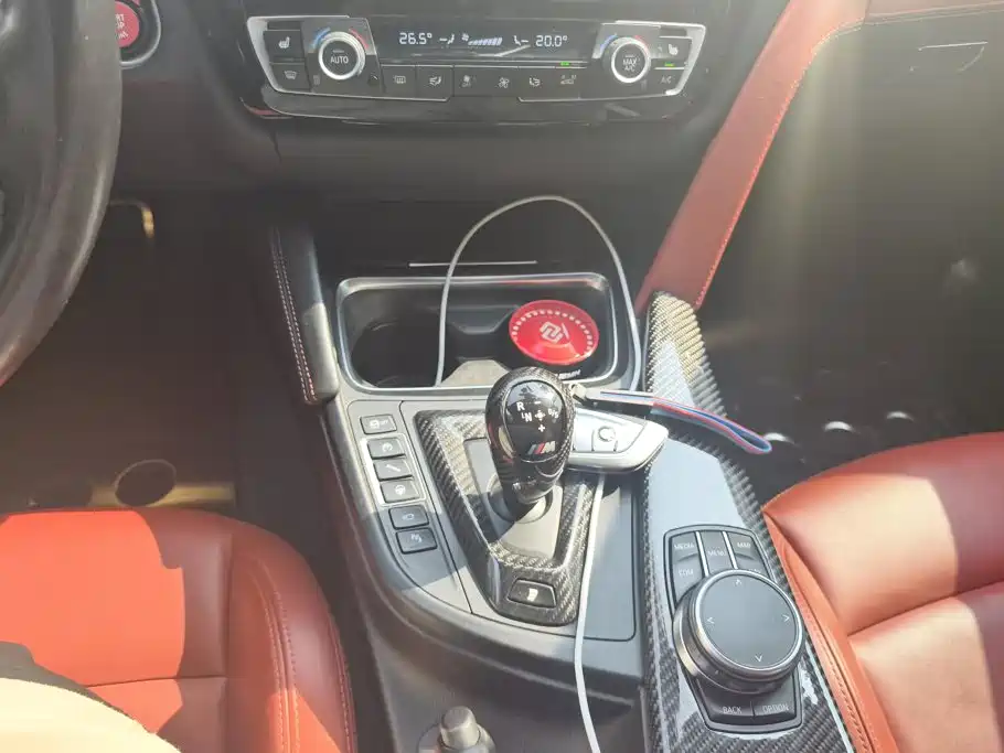 Photo 16 - BMW M4