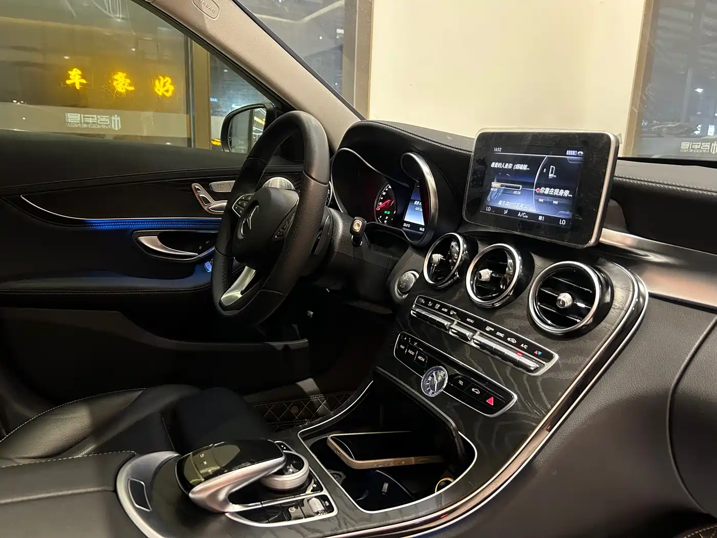 Mercedes-Benz C-Class 2017 Facelift C 200 L Sport Edition фото 9