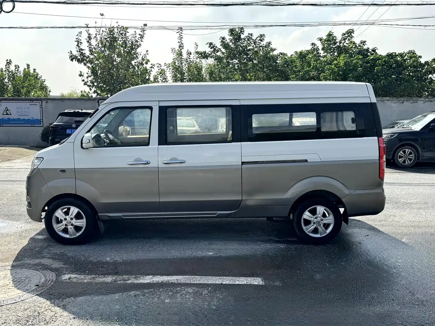 Jinbei New Hiace X30L 2018 2018 1.5L Business Edition DLCG14