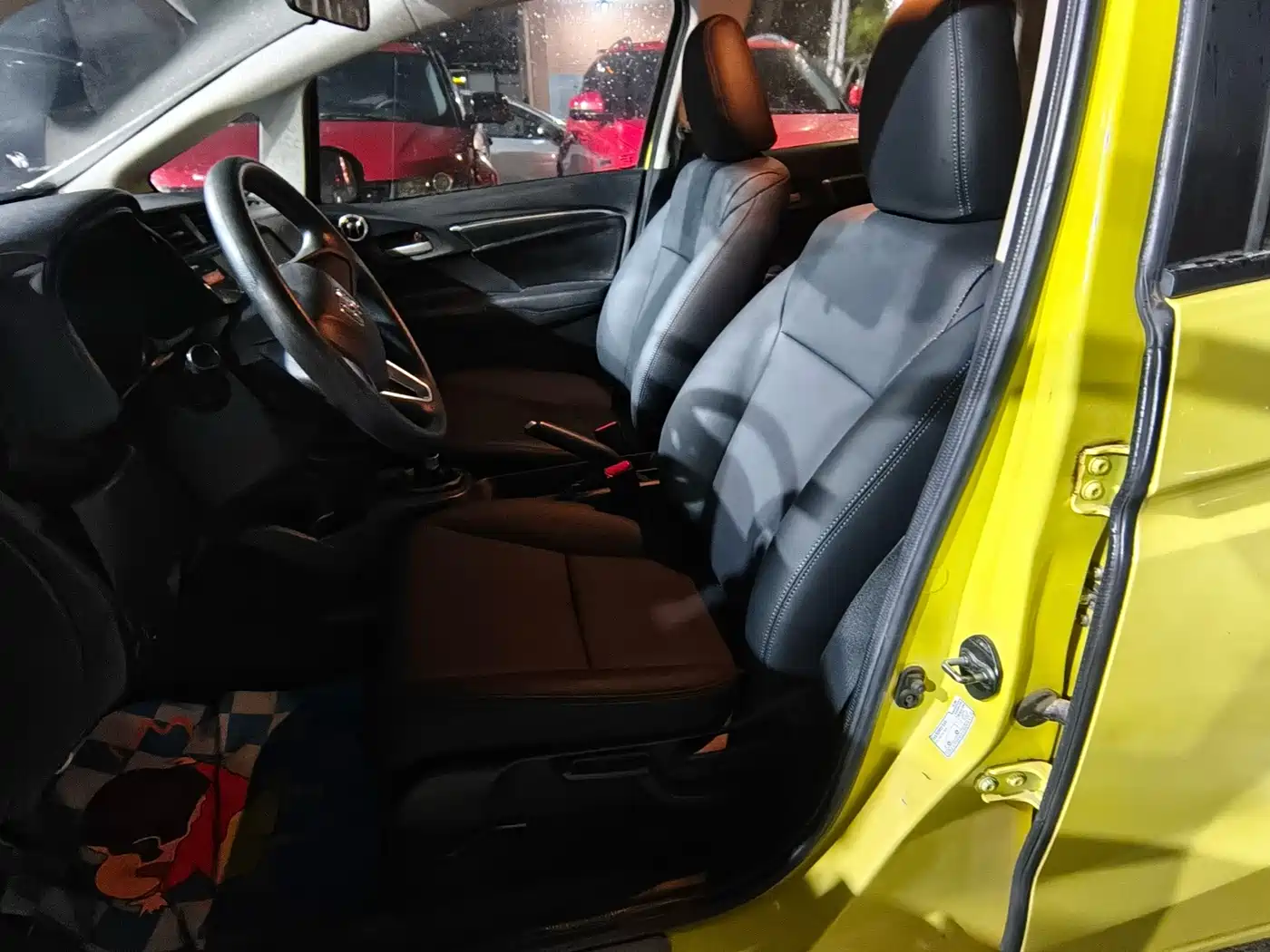 Photo 3 - Honda Fit