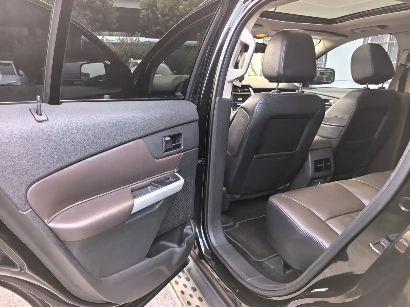 Ford Edge (Import) 2015 2012 2.0T Prestige
