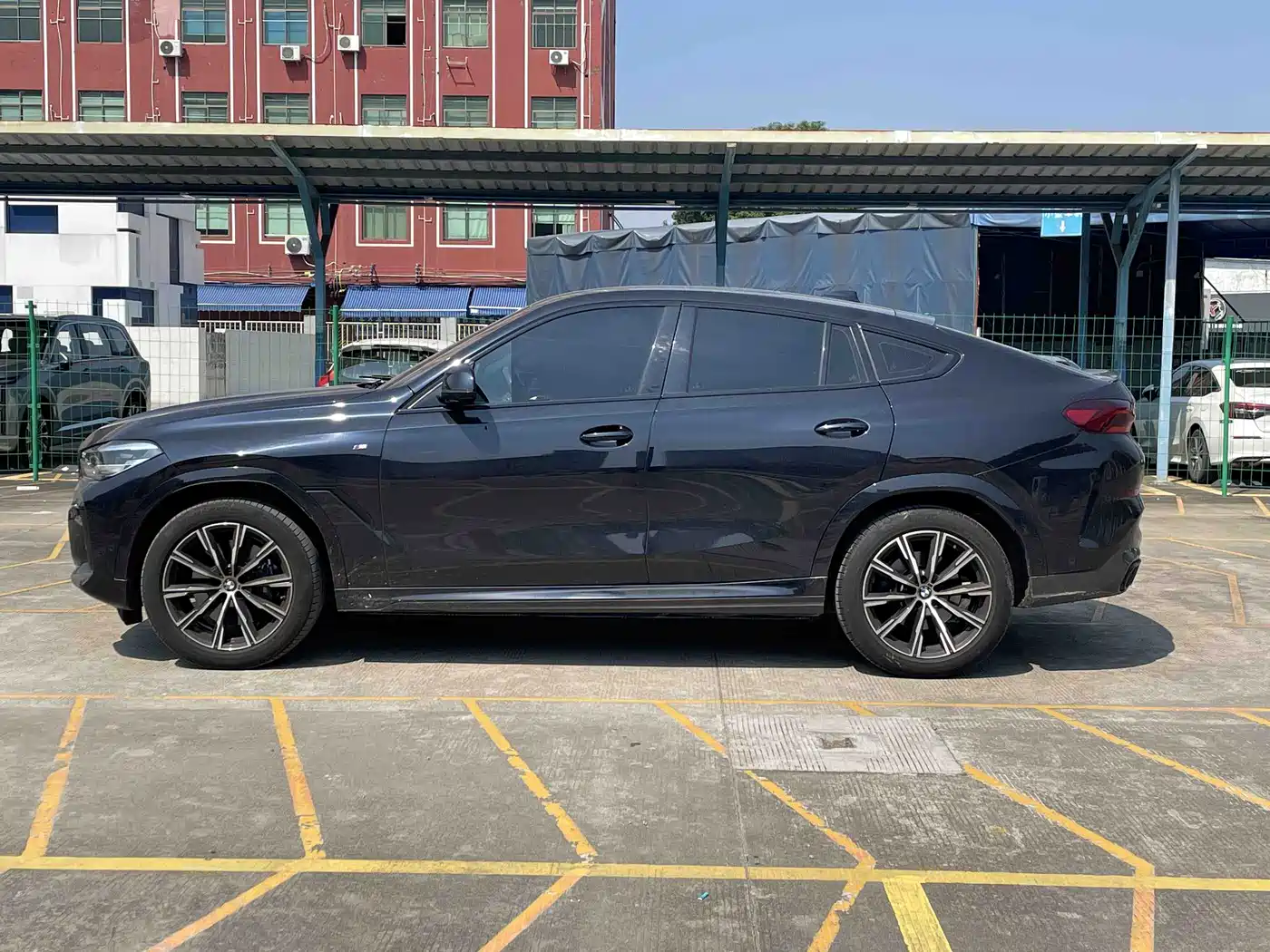BMW X6 2023 2022 Facelift xDrive30i M Sport Package