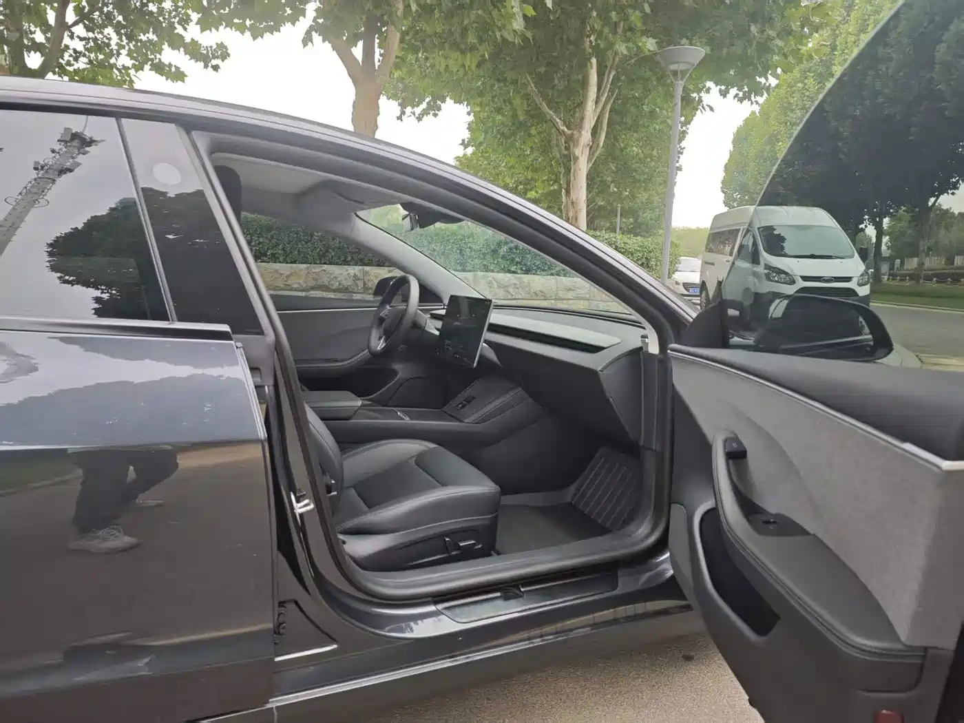 Фото 9 - Tesla Model 3