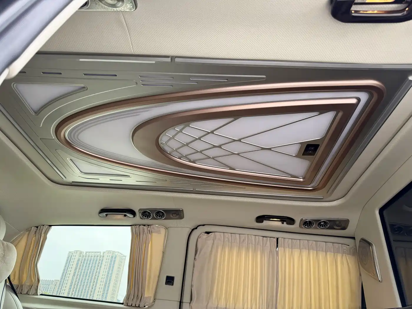 MERCEDES-BENZ V CLASS