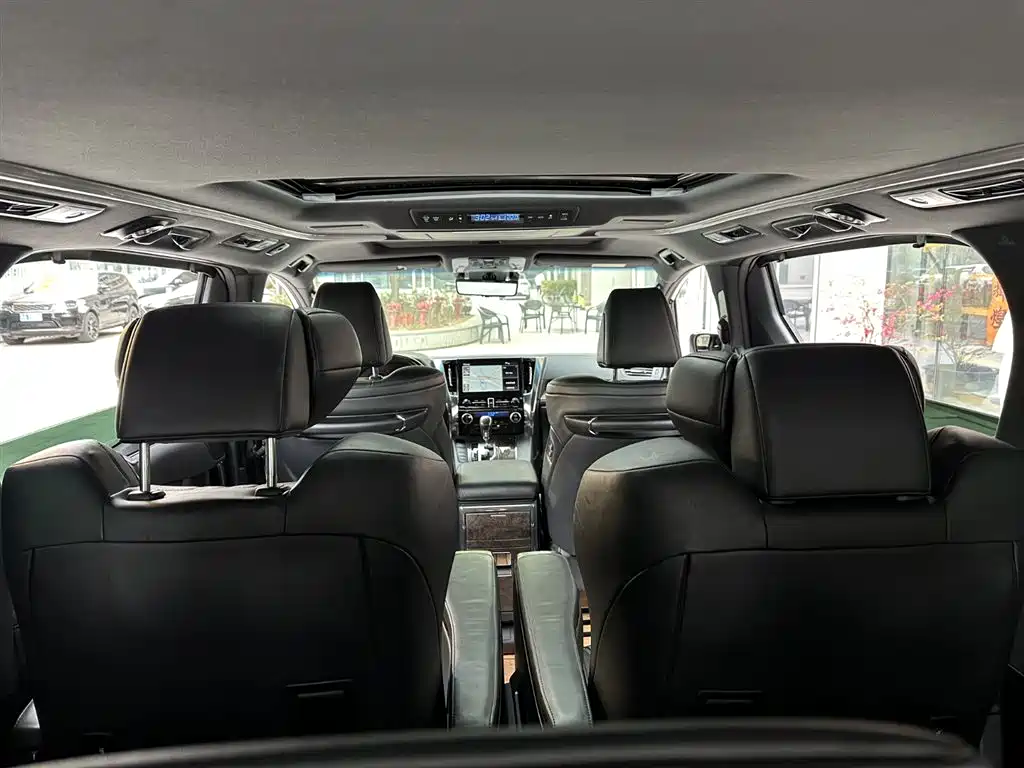 Toyota Vellfire 2020 Twin Engine 2.5L HV Premium Edition фото 12